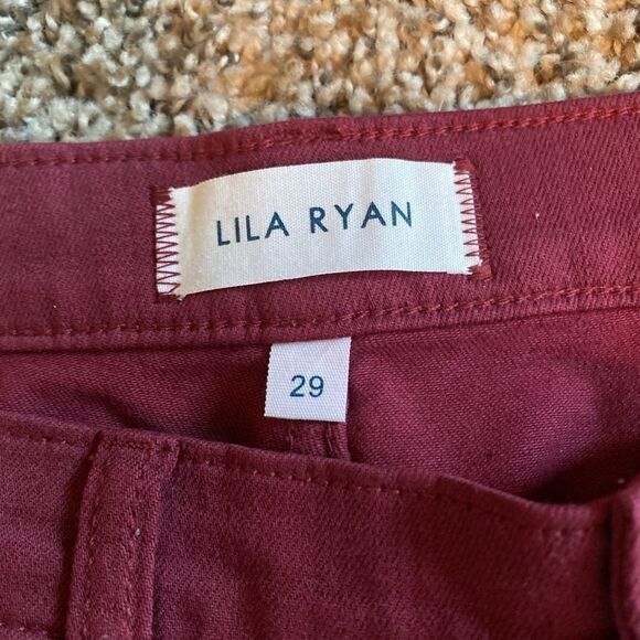 NWOT Lila Ryan Red Bootleg Business Casual Jean Size 29/ US 8 - Picture 6 of 12